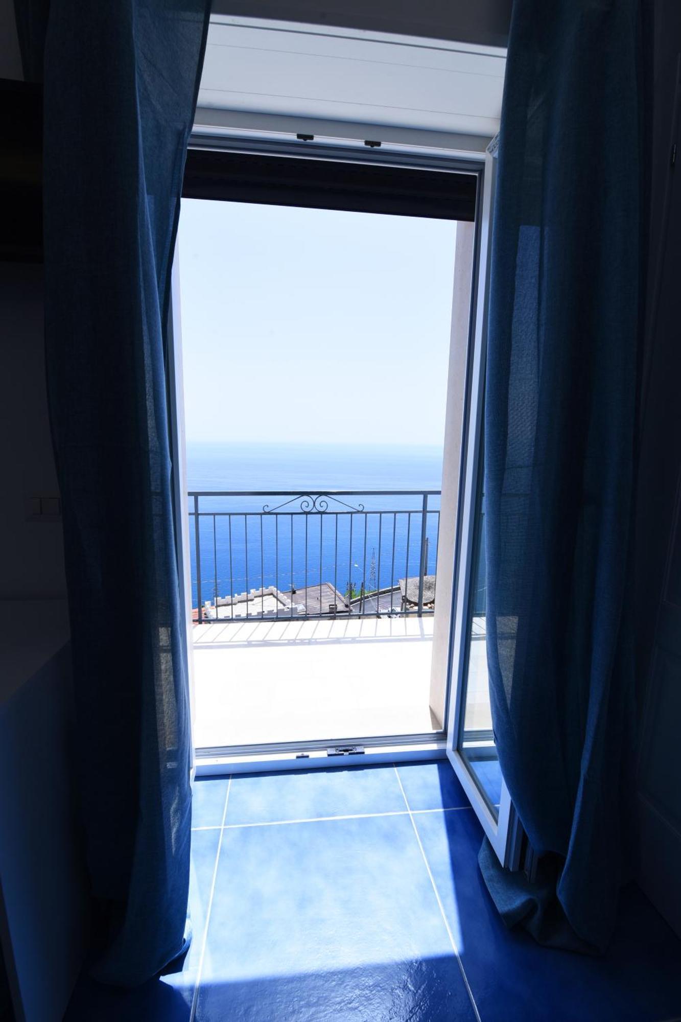 فوروري B&B Blue View المظهر الخارجي الصورة